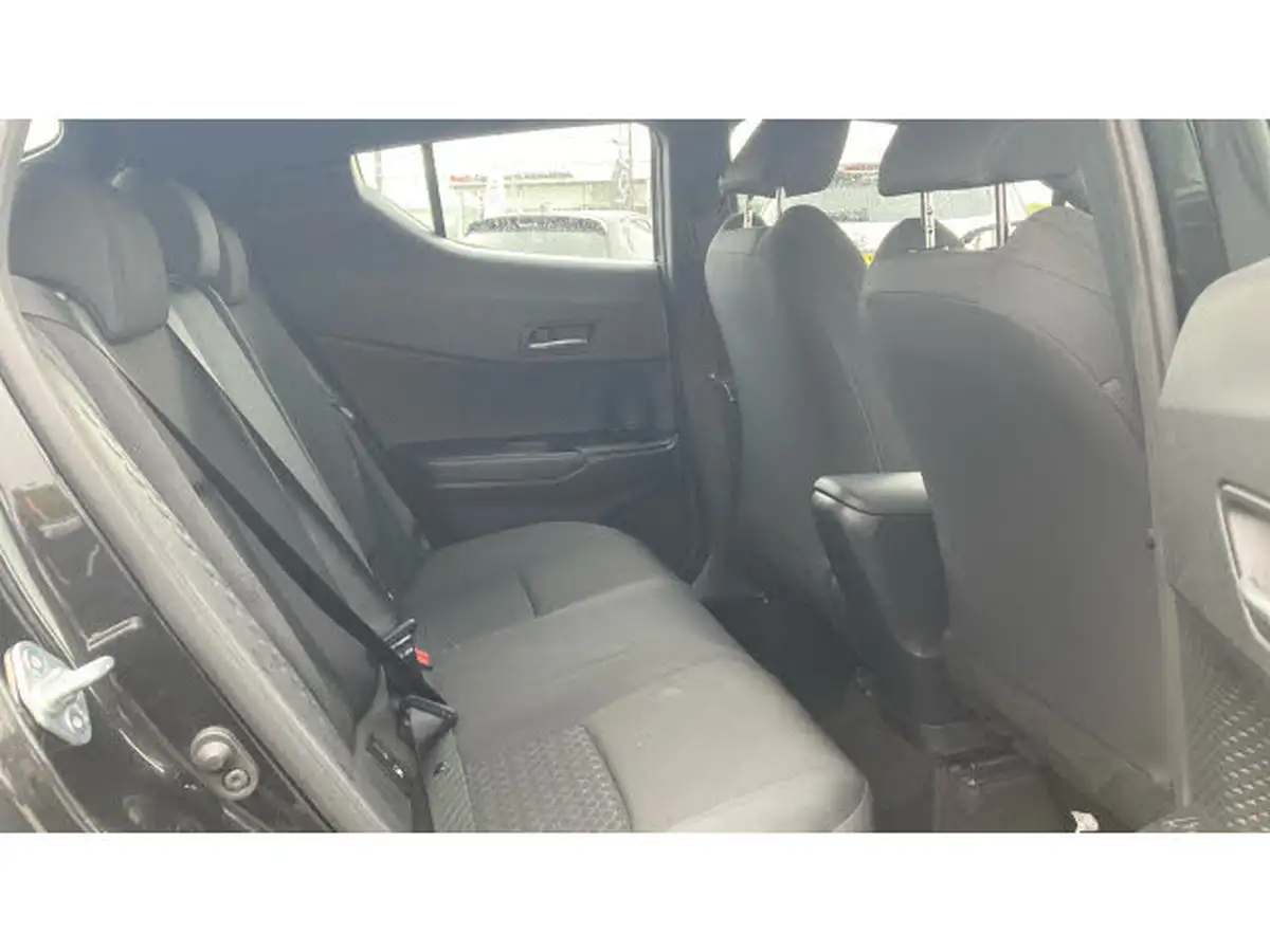 2020-toyota-c-hr-18-vvt-i-icon-big-11