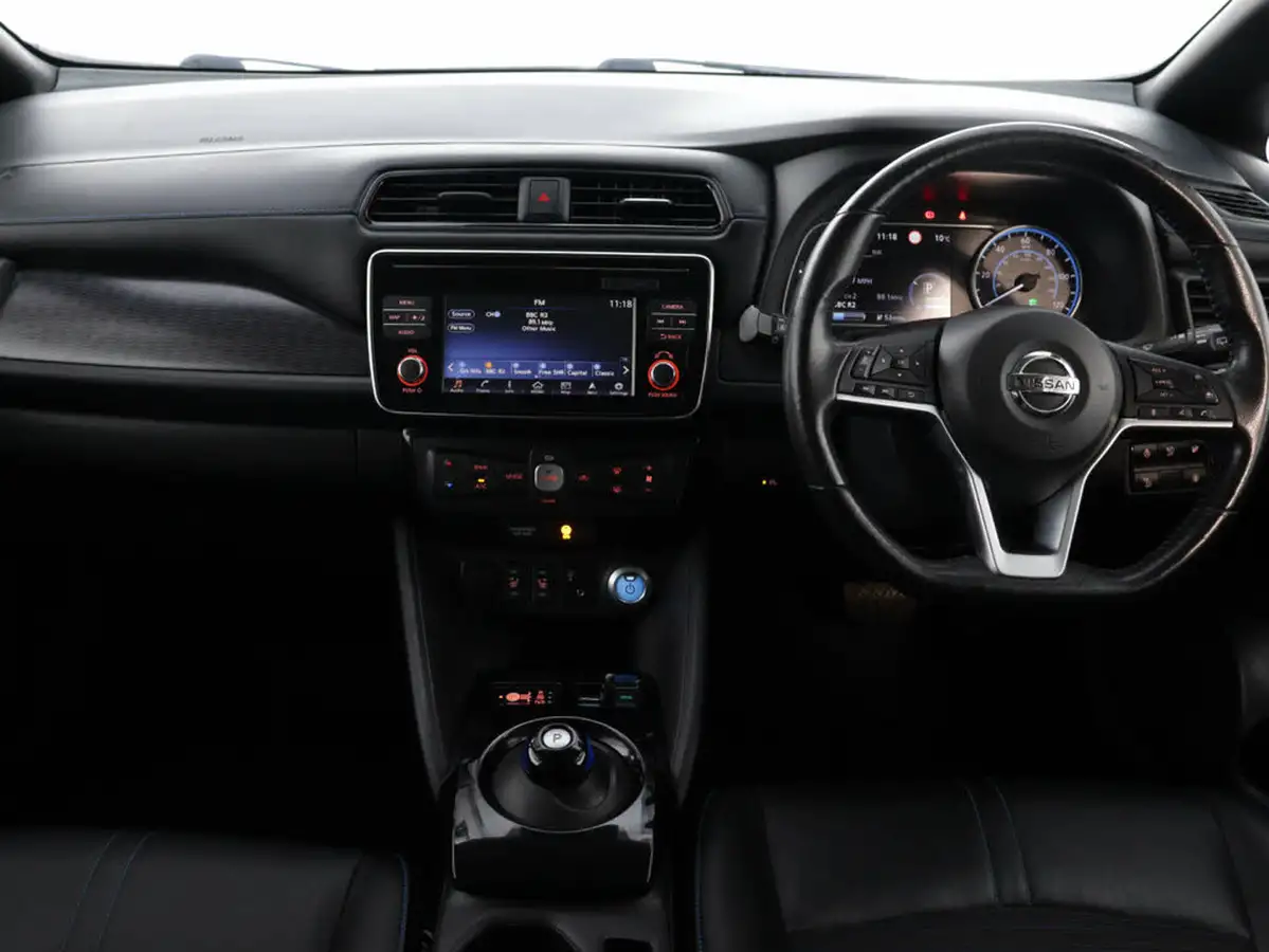 2019-nissan-leaf-e-n-connecta-big-14