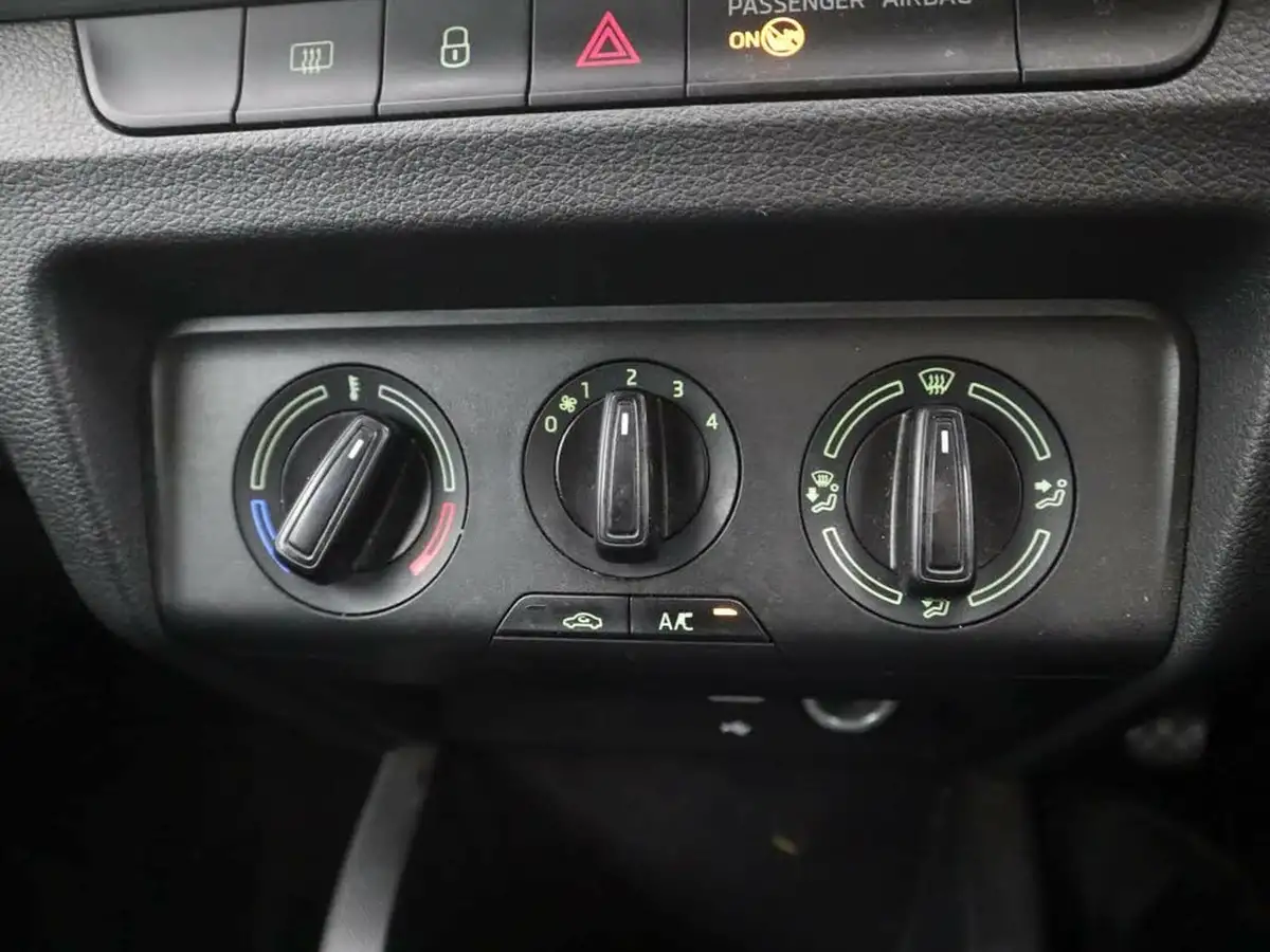 2020-skoda-fabia-10-tsi-se-95ps-estate-big-20