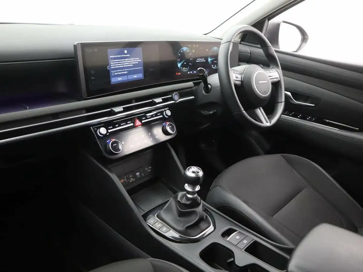 2024-hyundai-tucson-16-t-gdi-premium-160ps-two-tone-roof-big-8