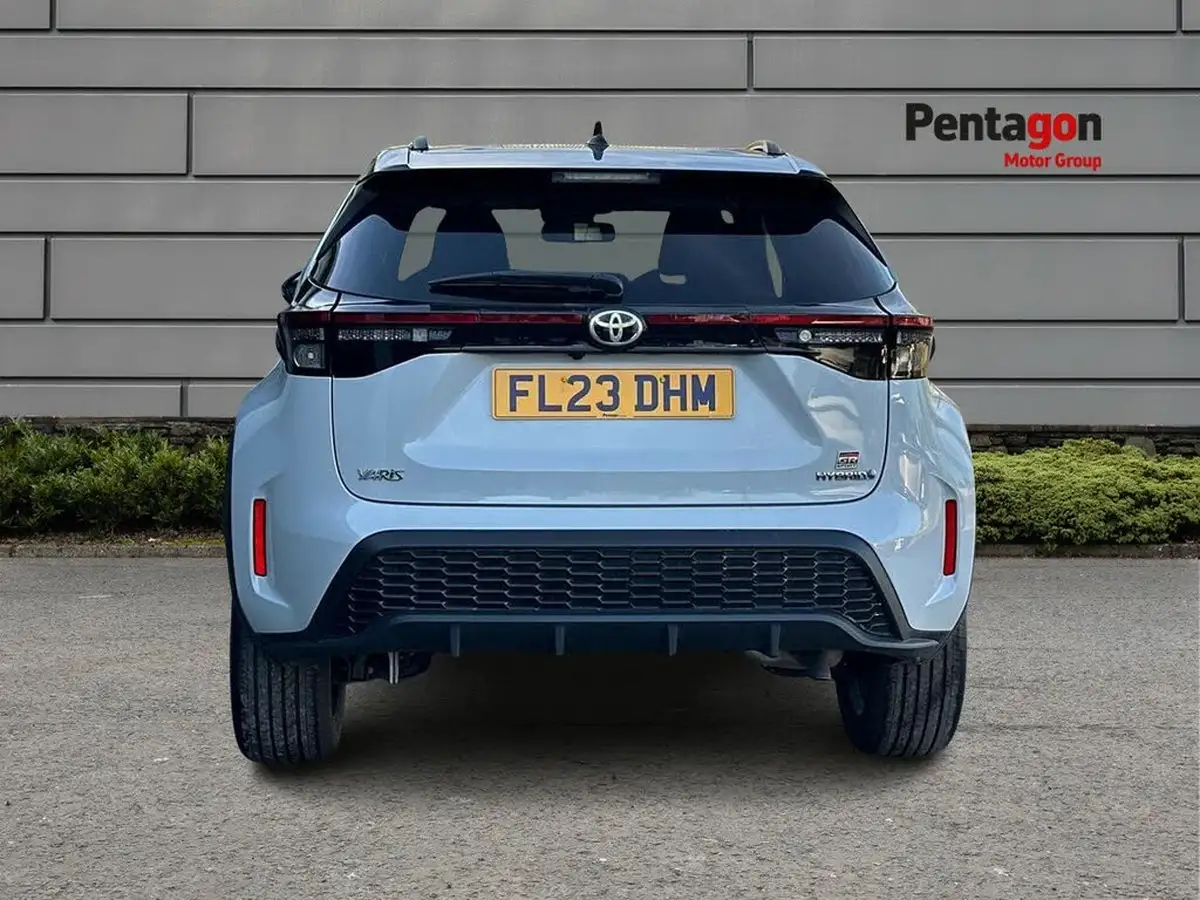 2023-toyota-yaris-cross-15-vvt-i-gr-sport-big-13