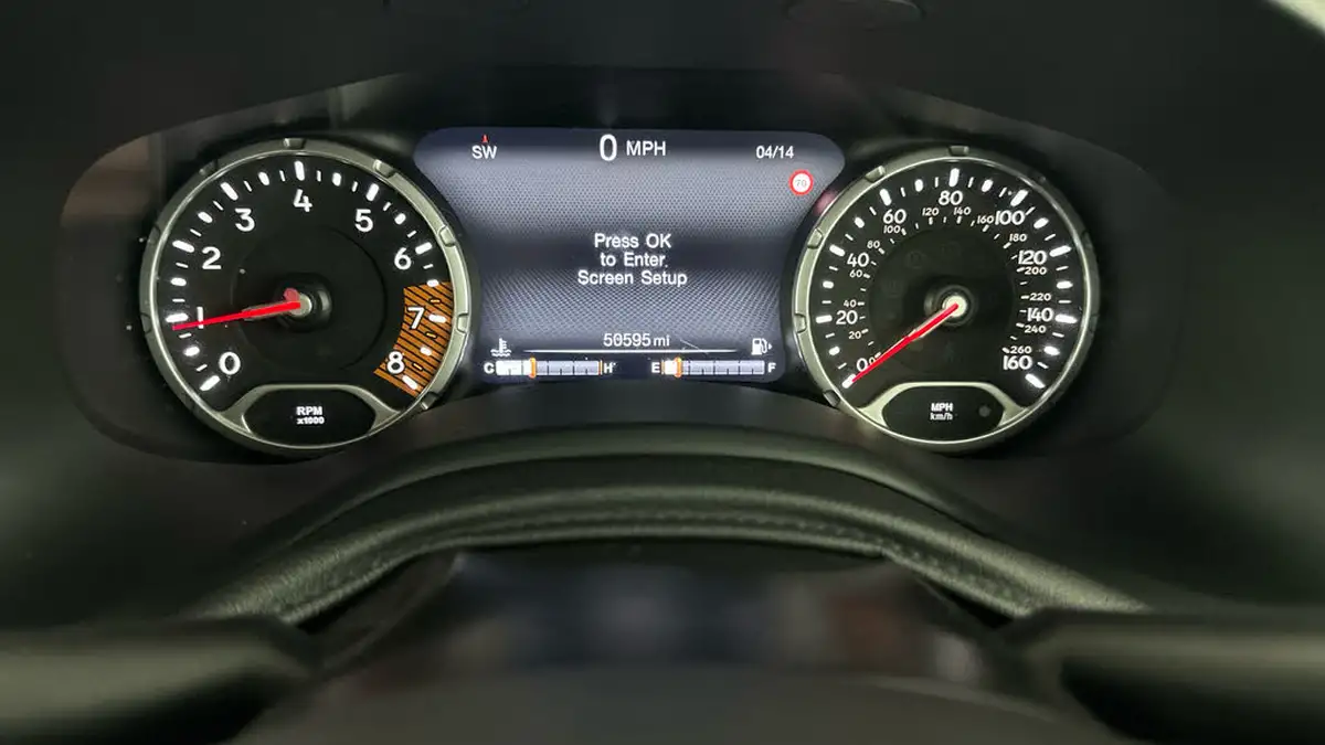 2019-jeep-renegade-10-gse-limited-big-12