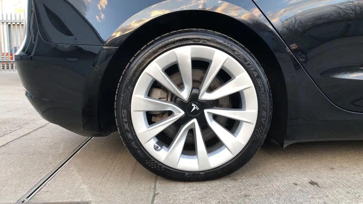 2021-tesla-model-3-e-standard-plus-big-18