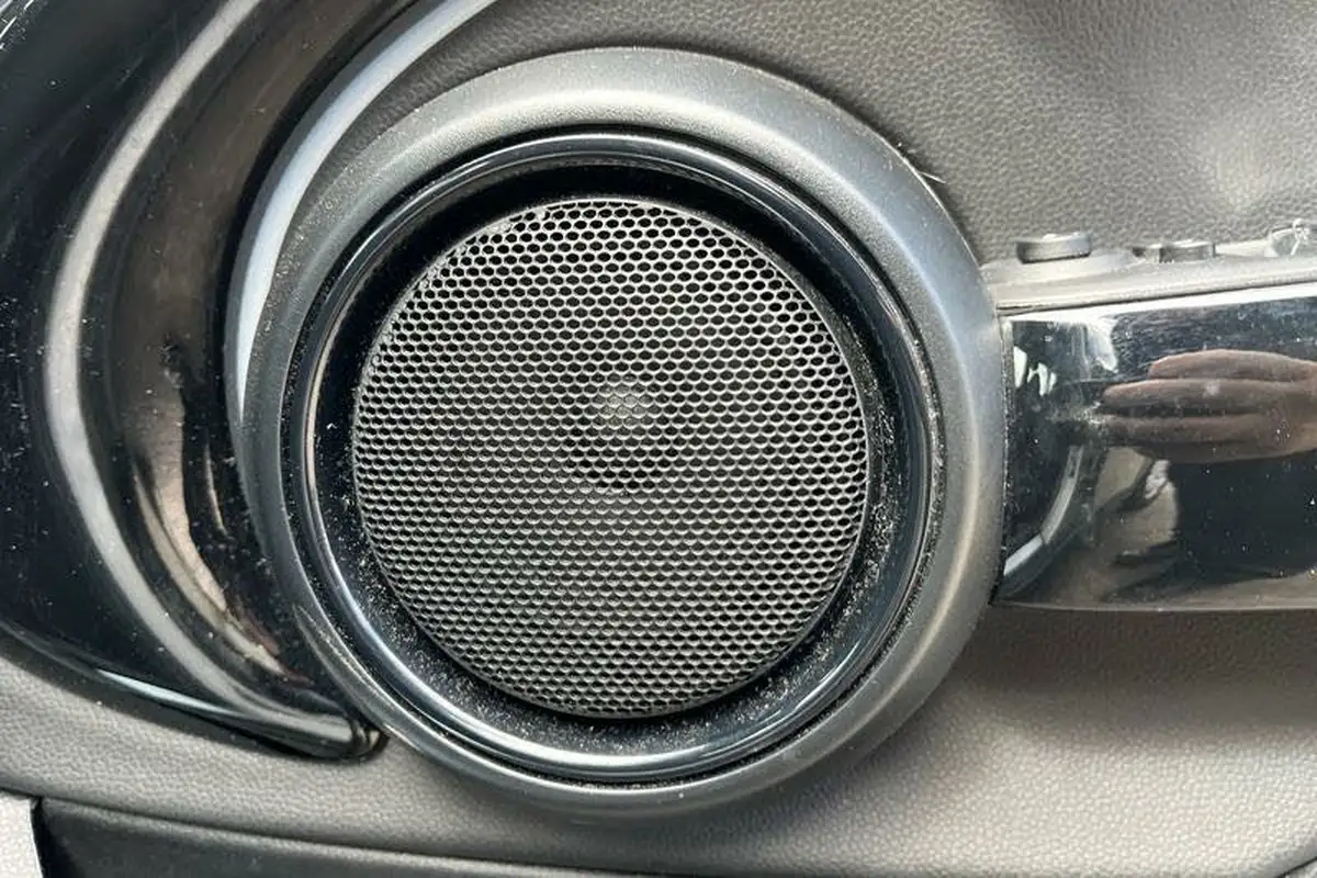 2024-mini-cooper-15-cooper-classic-premium-auto-hatchback-5d-auto-big-28