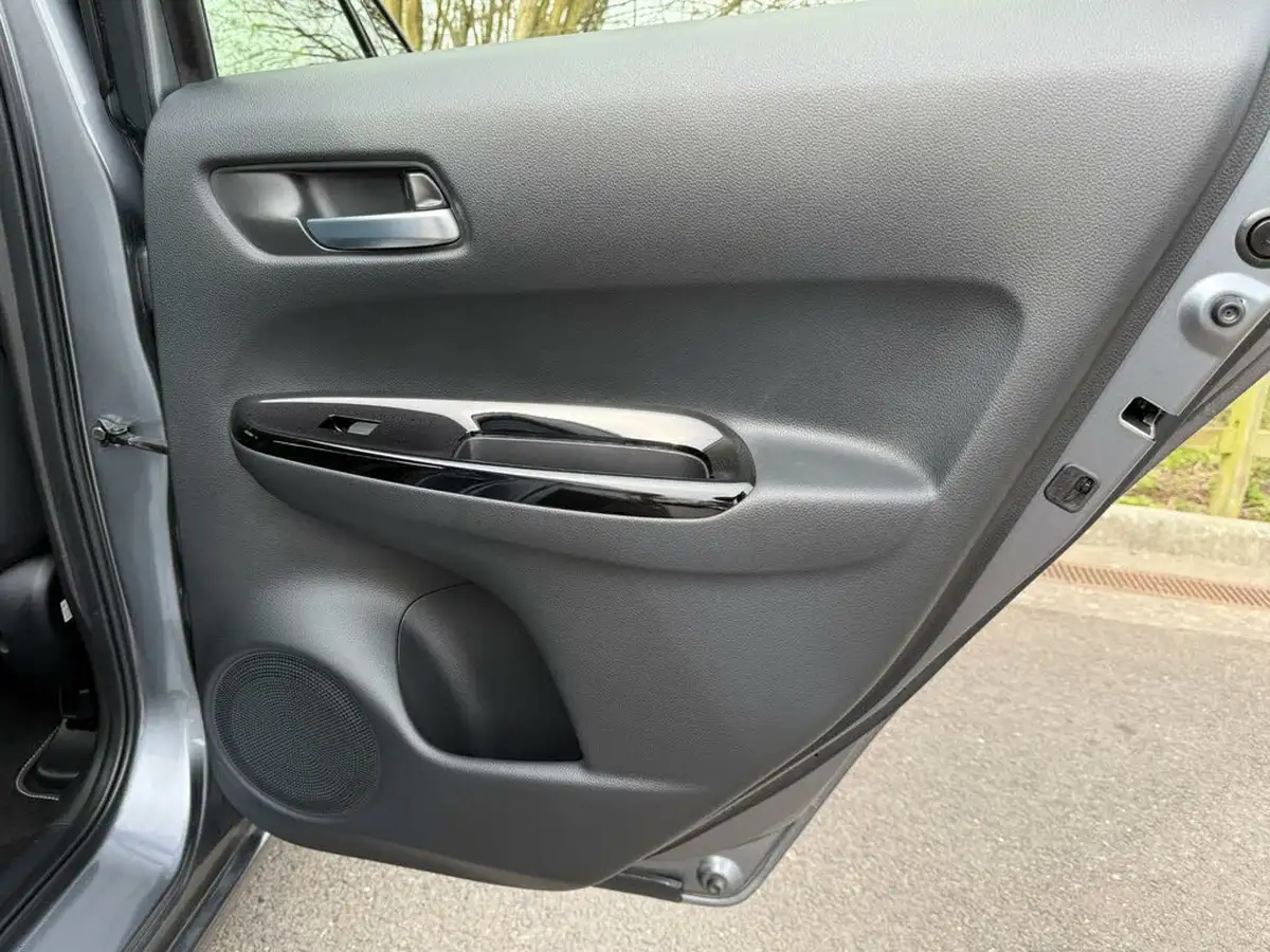 2021-honda-jazz-15-i-mmd-sr-107ps-big-65