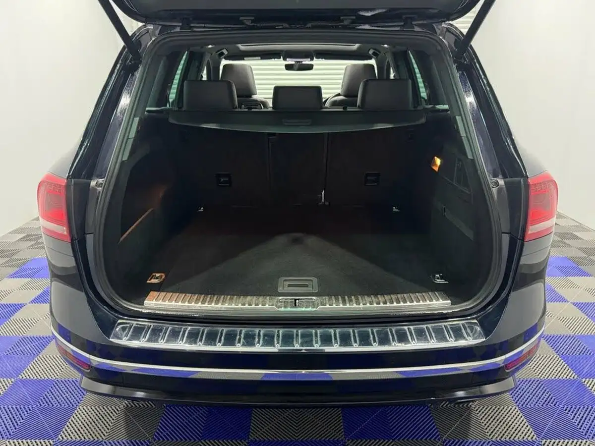 2017-volkswagen-touareg-30tdi-r-line-204ps-ss-2970cc-big-35