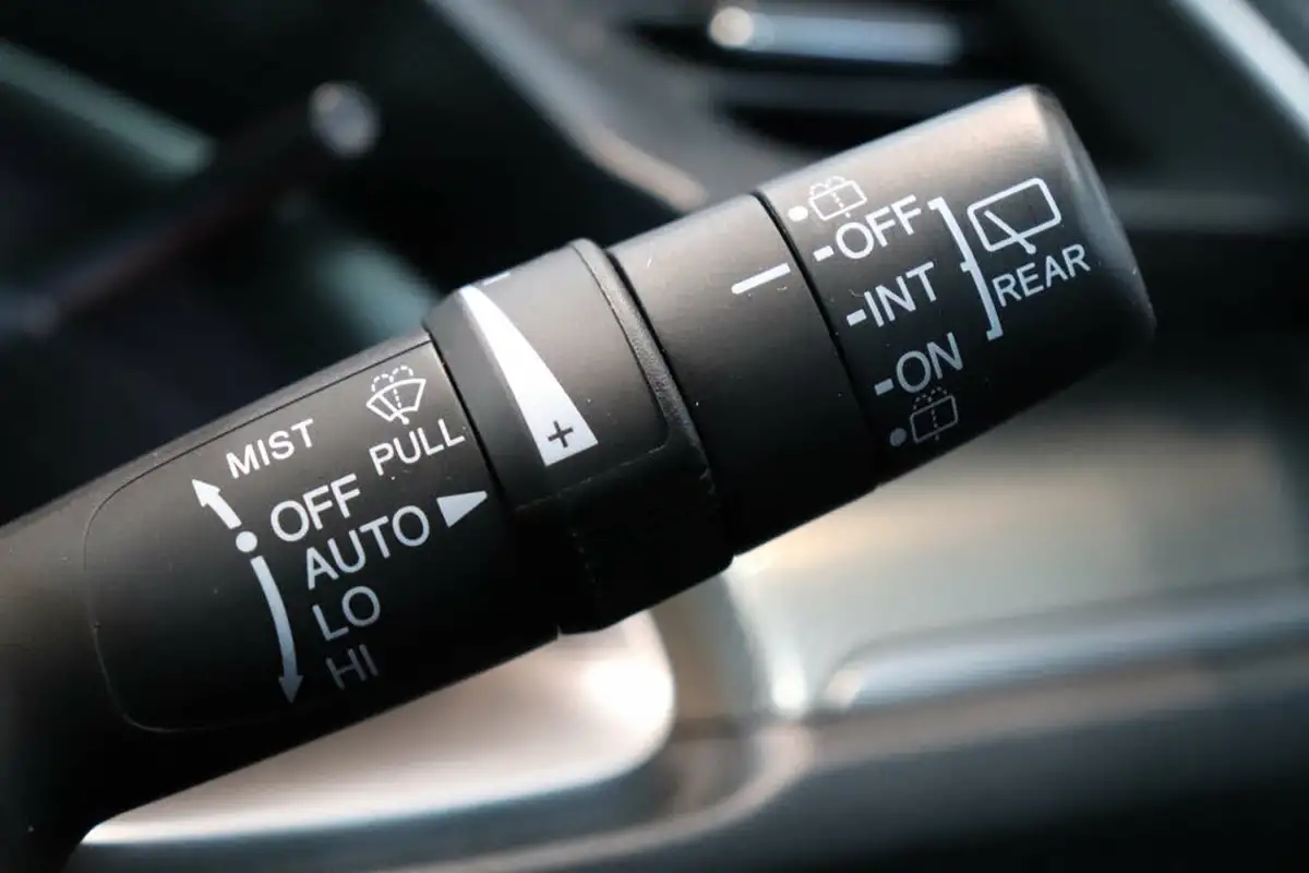 2019-honda-civic-10-vtec-turbo-sr-hatchback-5d-big-62