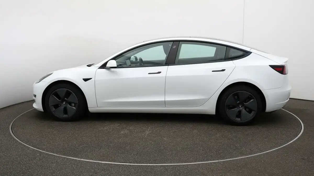 2021-tesla-model-3-e-standard-plus-big-55