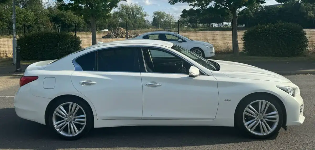 2015-infiniti-q50-22td-sport-170ps-auto-big-8