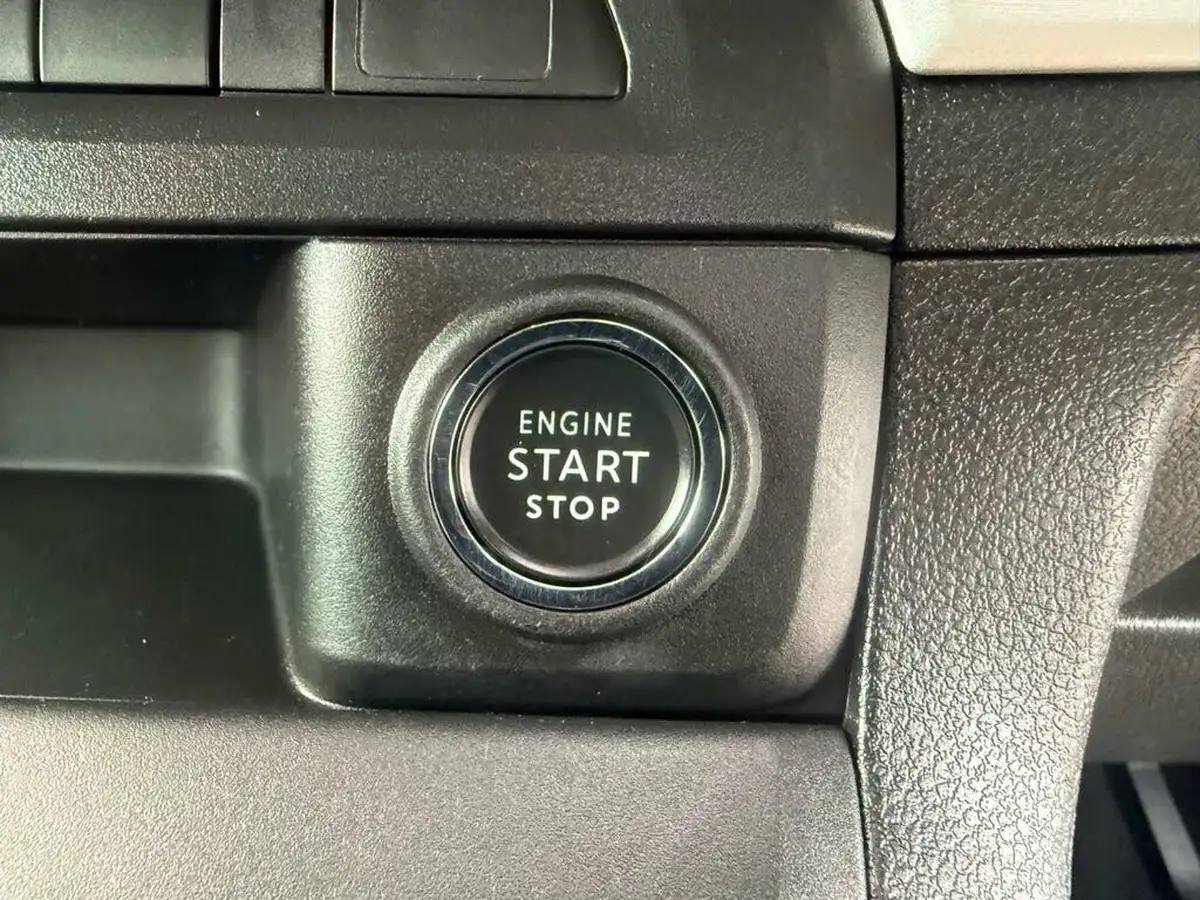 2019-peugeot-traveller-20-bluehdi-allure-20-bluehdi-150ps-standardss-big-42