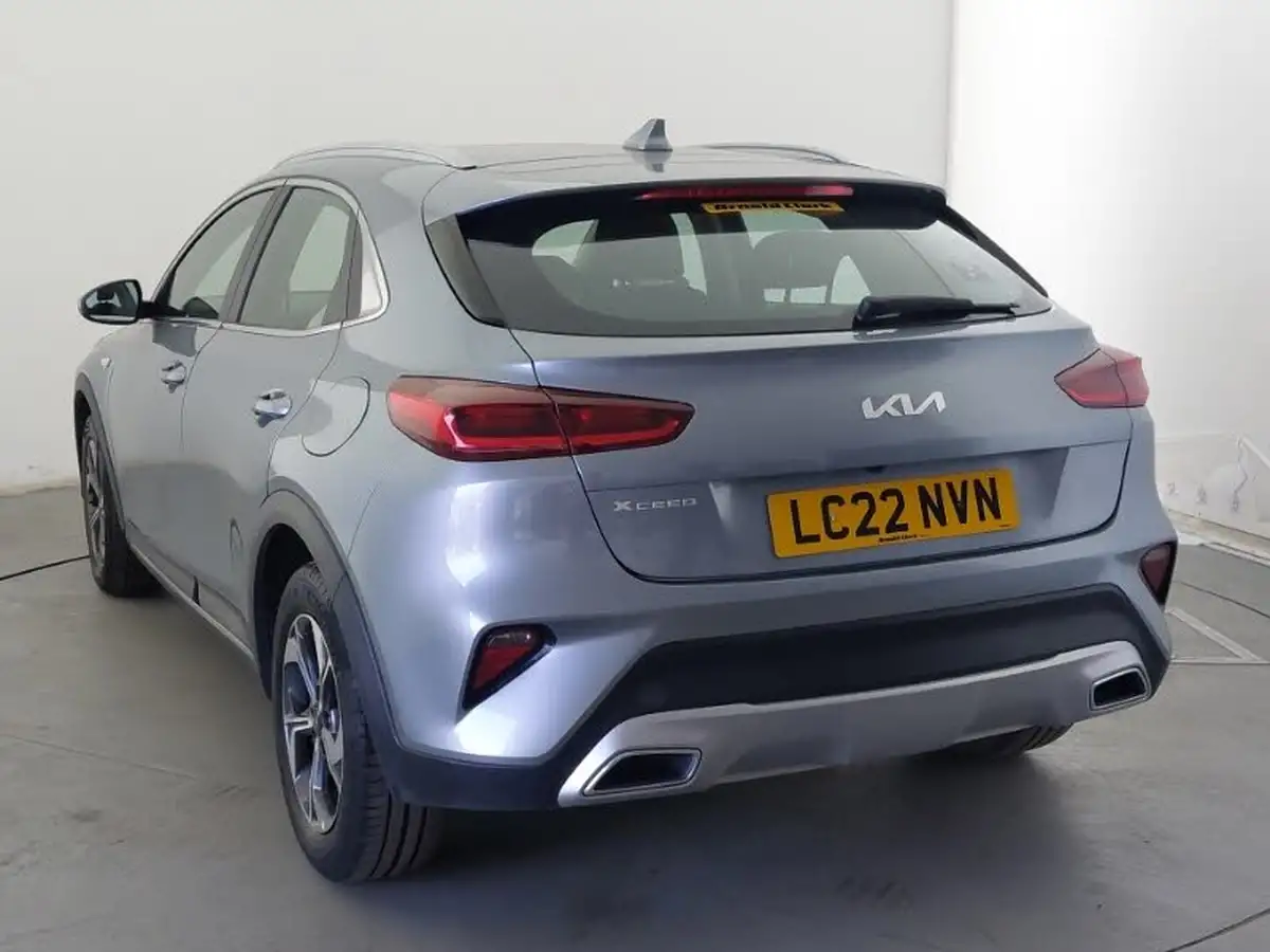 2022-kia-xceed-10-t-gdi-2-big-1