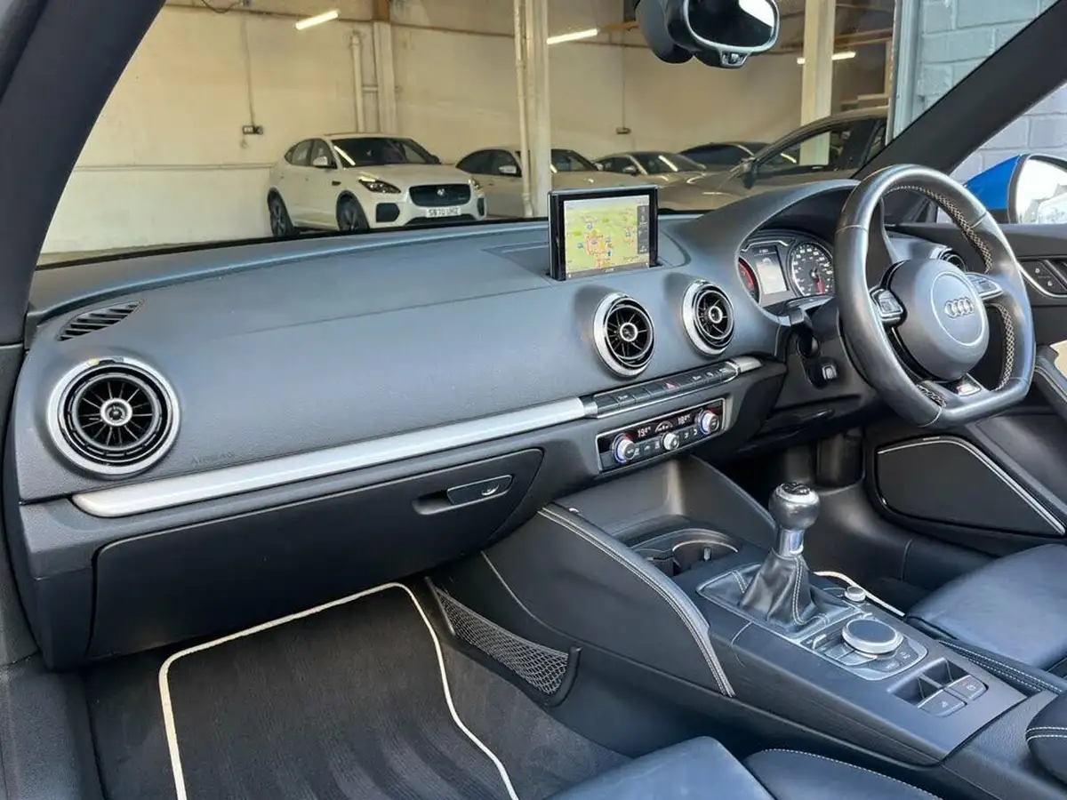 2016-audi-a3-cabriolet-14-s-line-150ps-cod-big-26