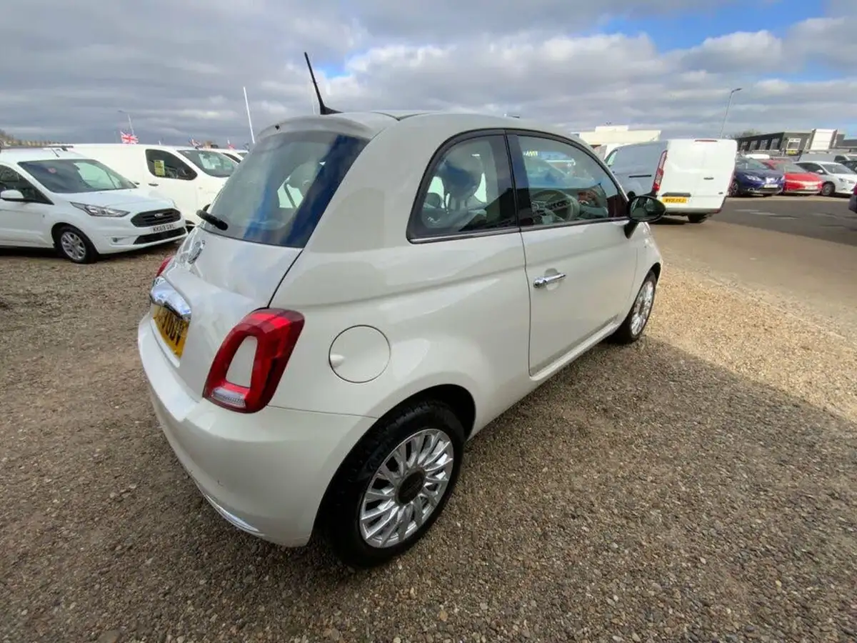2019-fiat-500-12-lounge-ss-big-9