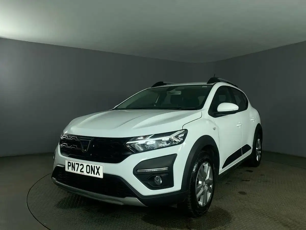2022-dacia-sandero-stepway-10-tce-comfort-90bhp-auto-big-3