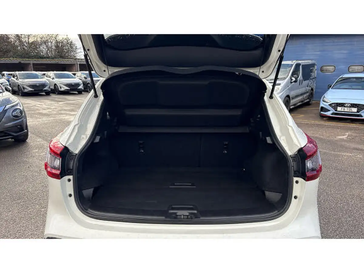 2020-nissan-qashqai-13-dig-t-tekna-160ps-big-3