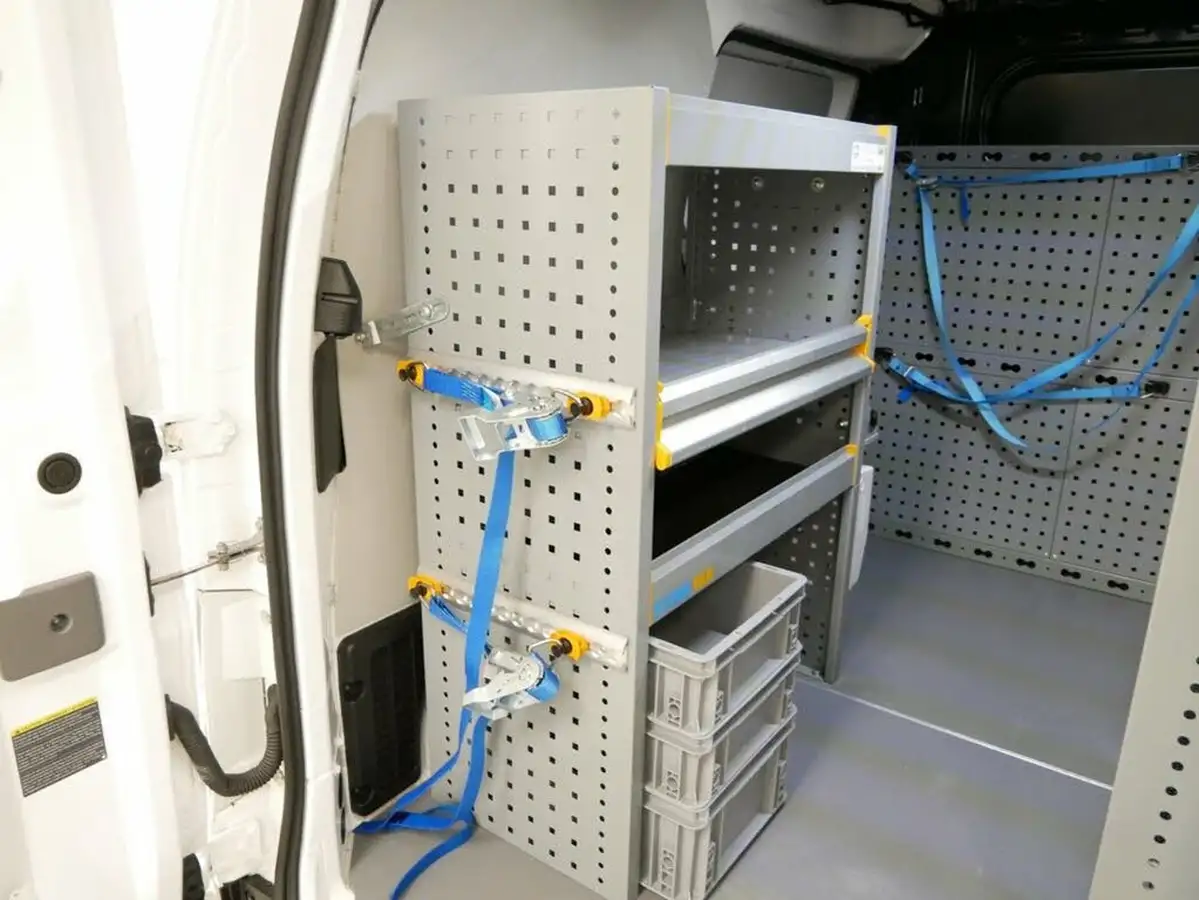 2021-nissan-env200-e-tekna-rapid-panel-van-big-29