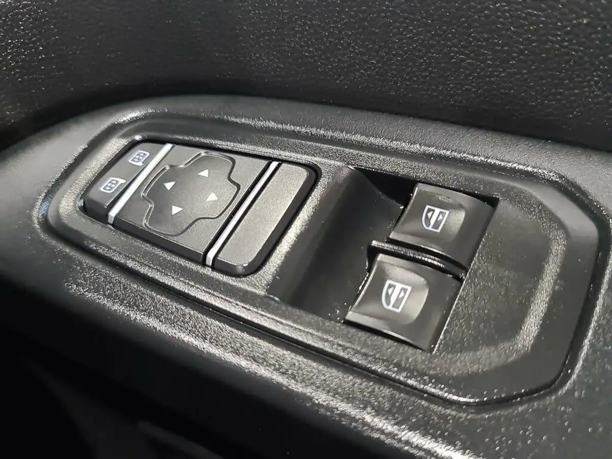 2022-renault-trafic-20dci-ll30-130-business-panel-big-22