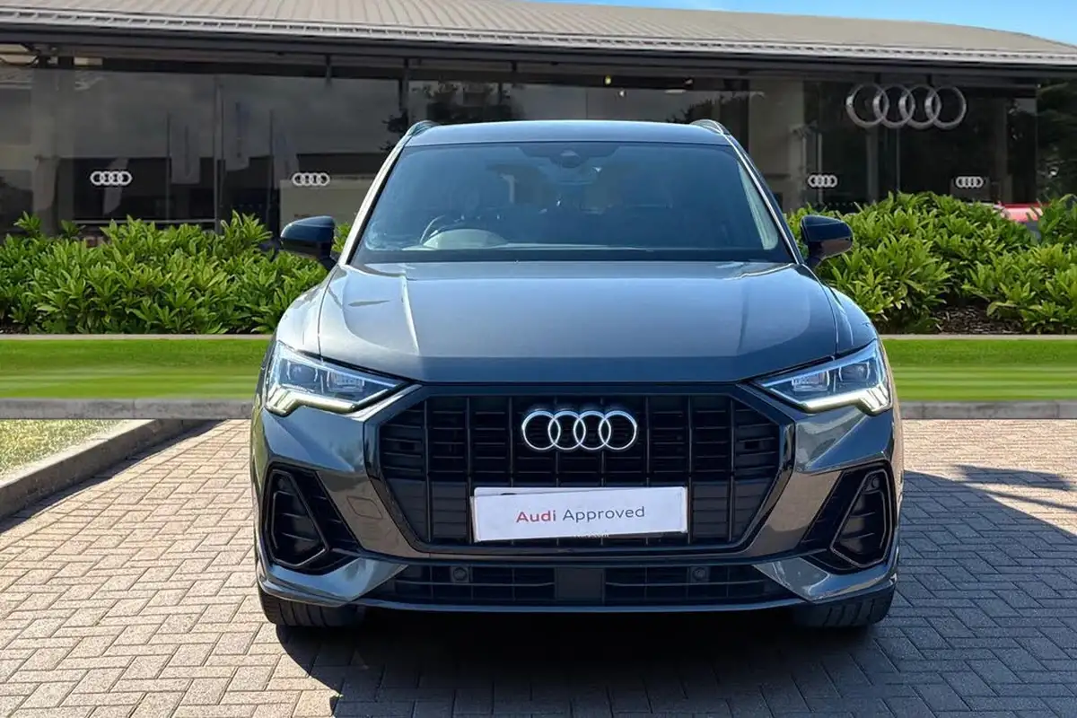 2022-audi-q3-15-35-tfsi-black-edition-codcomfort-sound-pack-sportback-big-5