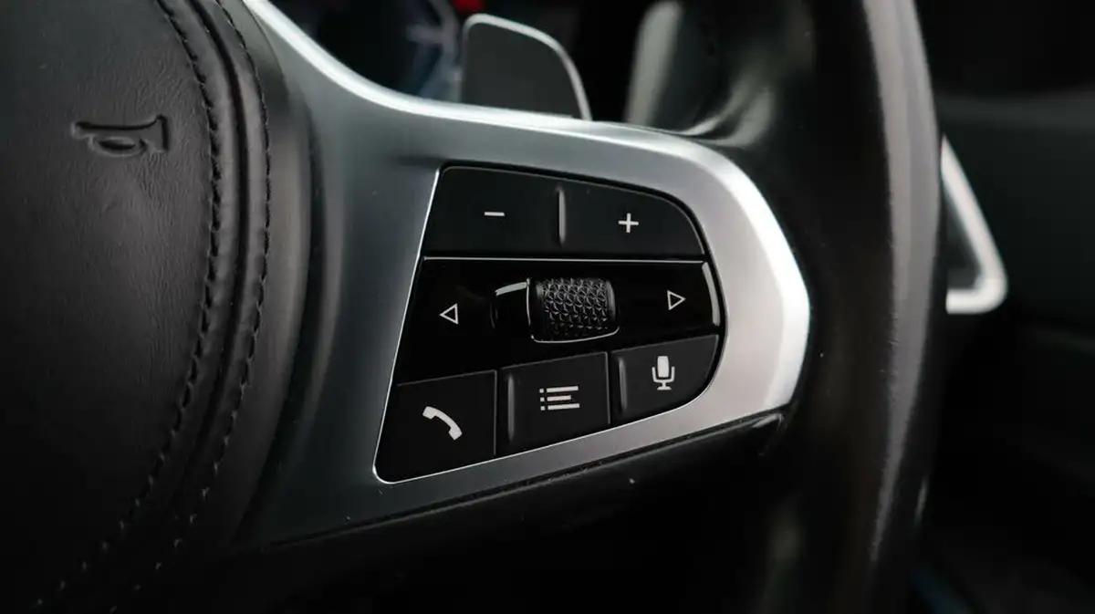 2022-bmw-3-series-20-330e-m-sport-pro-edition-saloon-4d-big-24