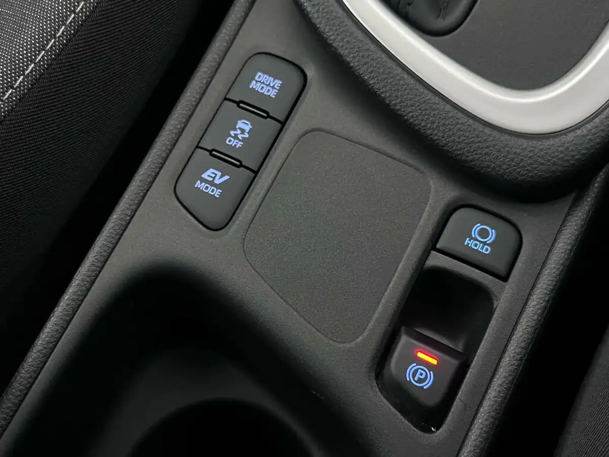 2022-toyota-yaris-15-vvt-i-icon-big-33