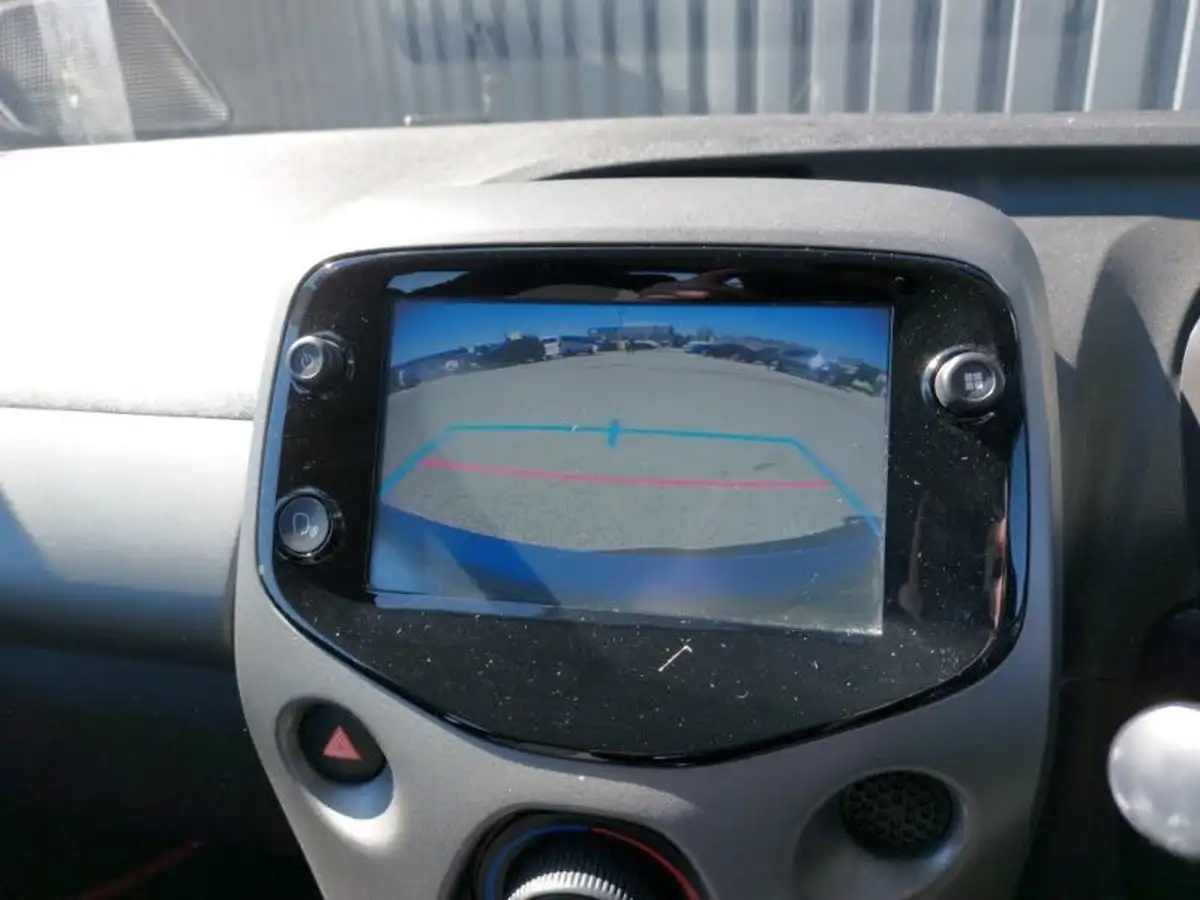 2019-toyota-aygo-10-vvt-i-x-play-big-10