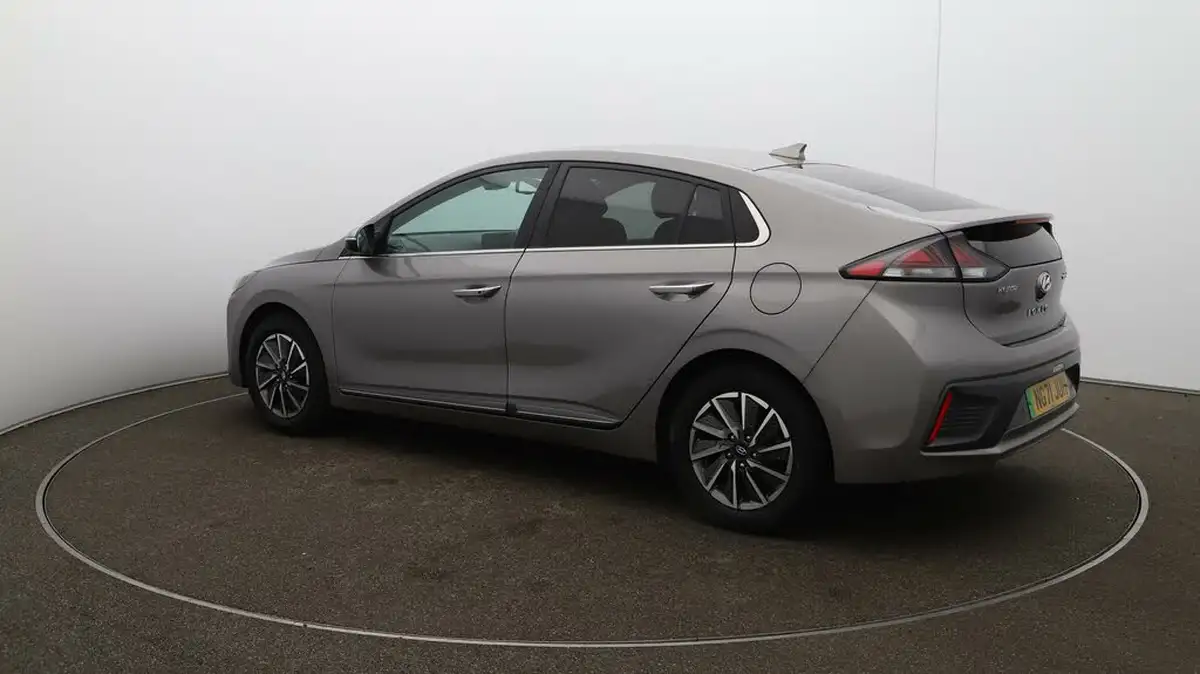 2022-hyundai-ioniq-e-premium-se-electric-big-29