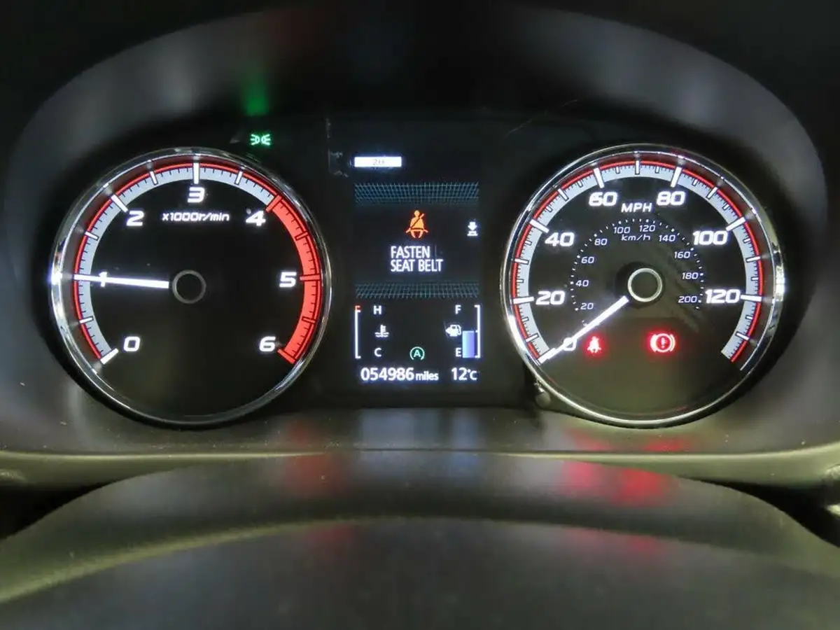 2021-mitsubishi-l200-22di-d-barbarian-big-11