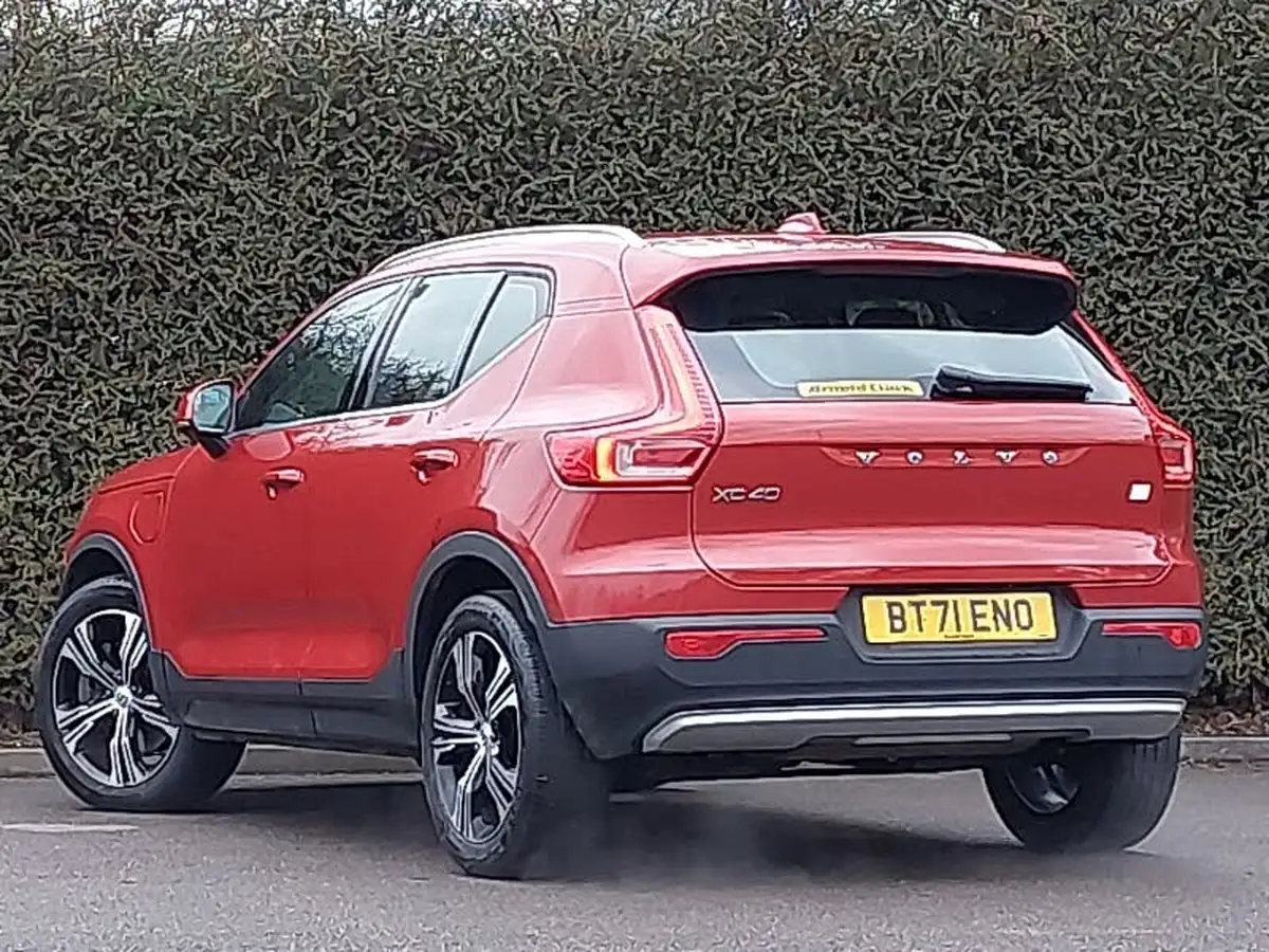 2021-volvo-xc40-15-t5-inscription-262bhp-big-1