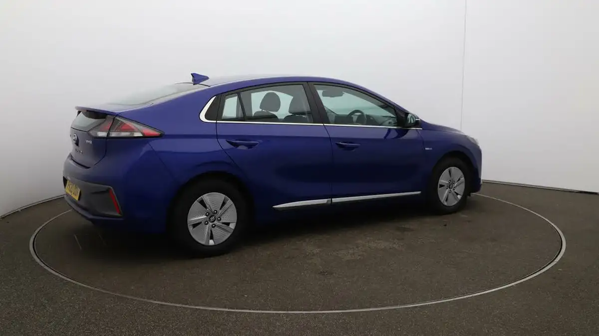 2020-hyundai-ioniq-16-gdi-premium-hybrid-big-43