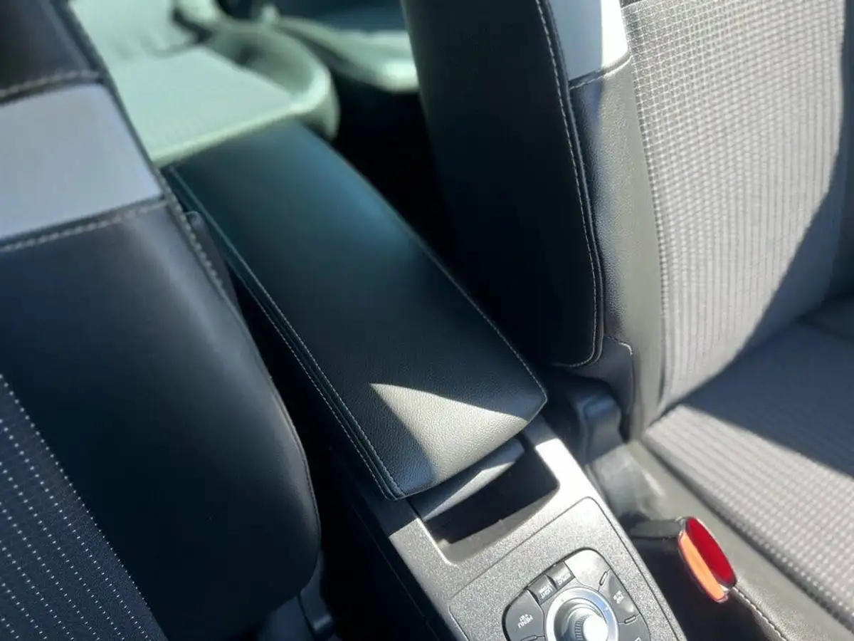 2014-renault-scenic-15td-dynamique-tom-tom-edc-auto-big-21