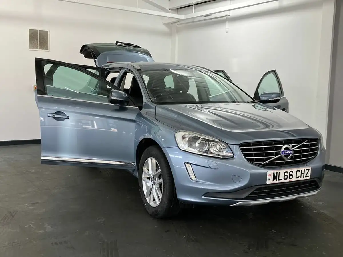 2016-volvo-xc60-20td-d4-se-lux-nav-big-44