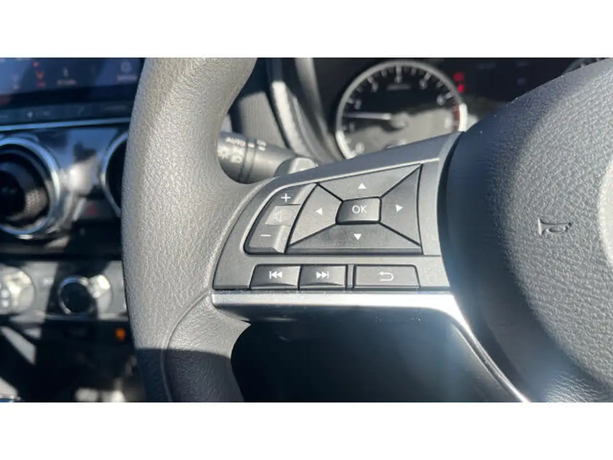 2023-nissan-juke-10-dig-t-acenta-dct-big-27