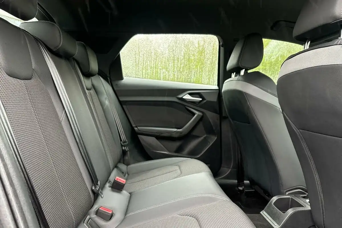 2022-audi-a1-10-25-tfsi-s-line-tronic-big-20