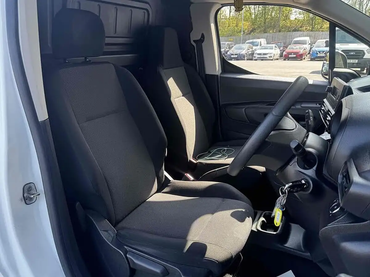 2021-vauxhall-combo-15cdti-dynamic-2300-100pseu6dt-l1h1-panel-big-20