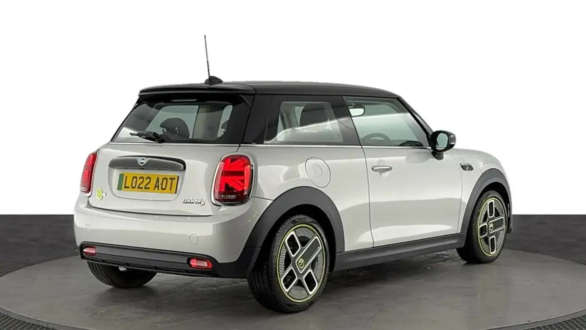 2022-mini-cooper-e-cooper-s-1-big-3
