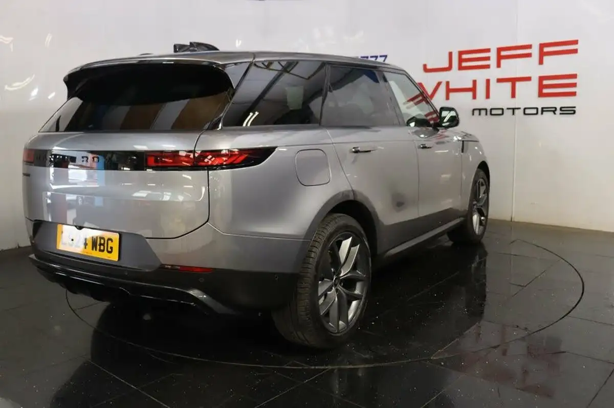 2024-land-rover-range-rover-sport-30-d300-se-big-4