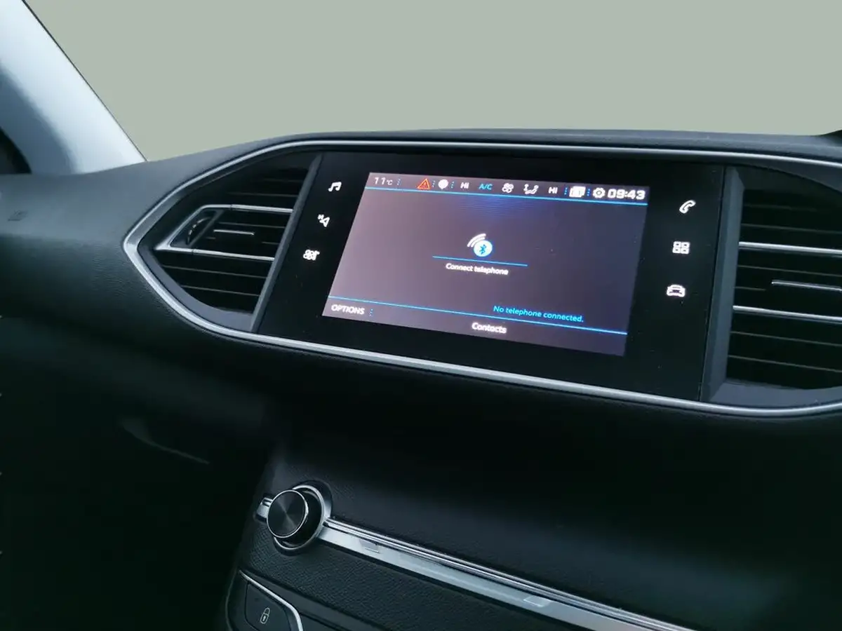 2020-peugeot-308-sw-15-bluehdi-allure-big-16