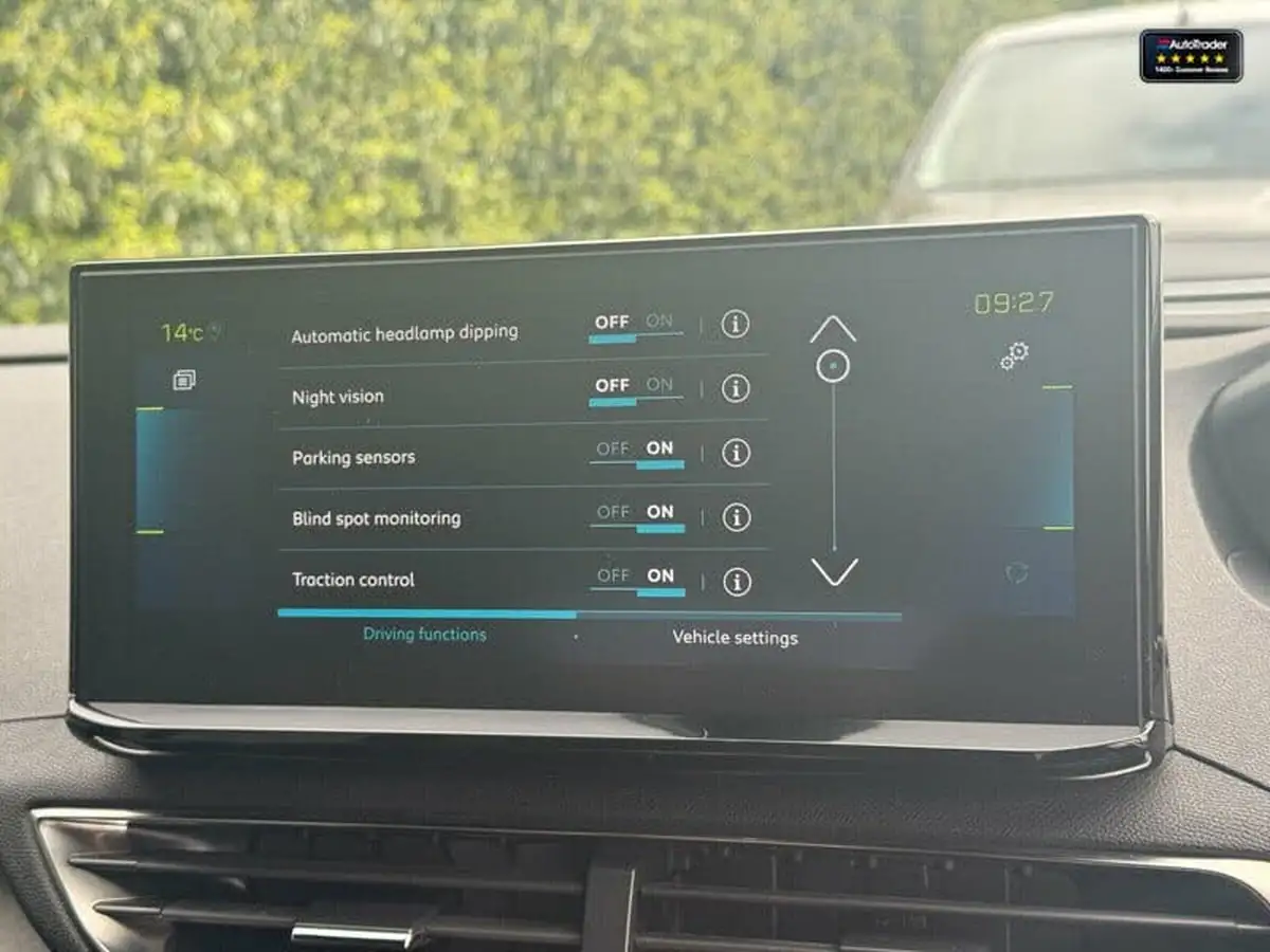 2021-peugeot-3008-suv-16-puretech-gt-premium-300bhp-4wd-hybrid4-e-eat8-big-15