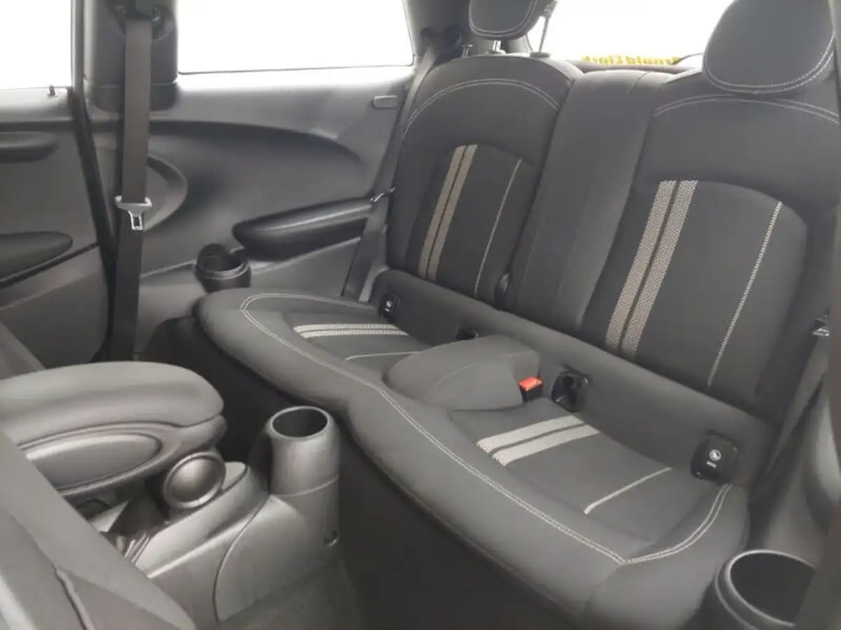 2019-mini-cooper-15-cooper-sport-hatchback-3d-big-5
