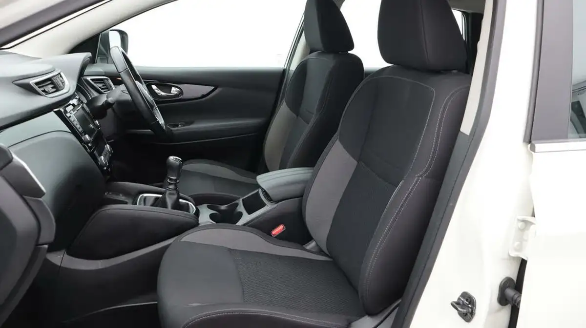 2020-nissan-qashqai-13-dig-t-acenta-premium-160ps-big-14