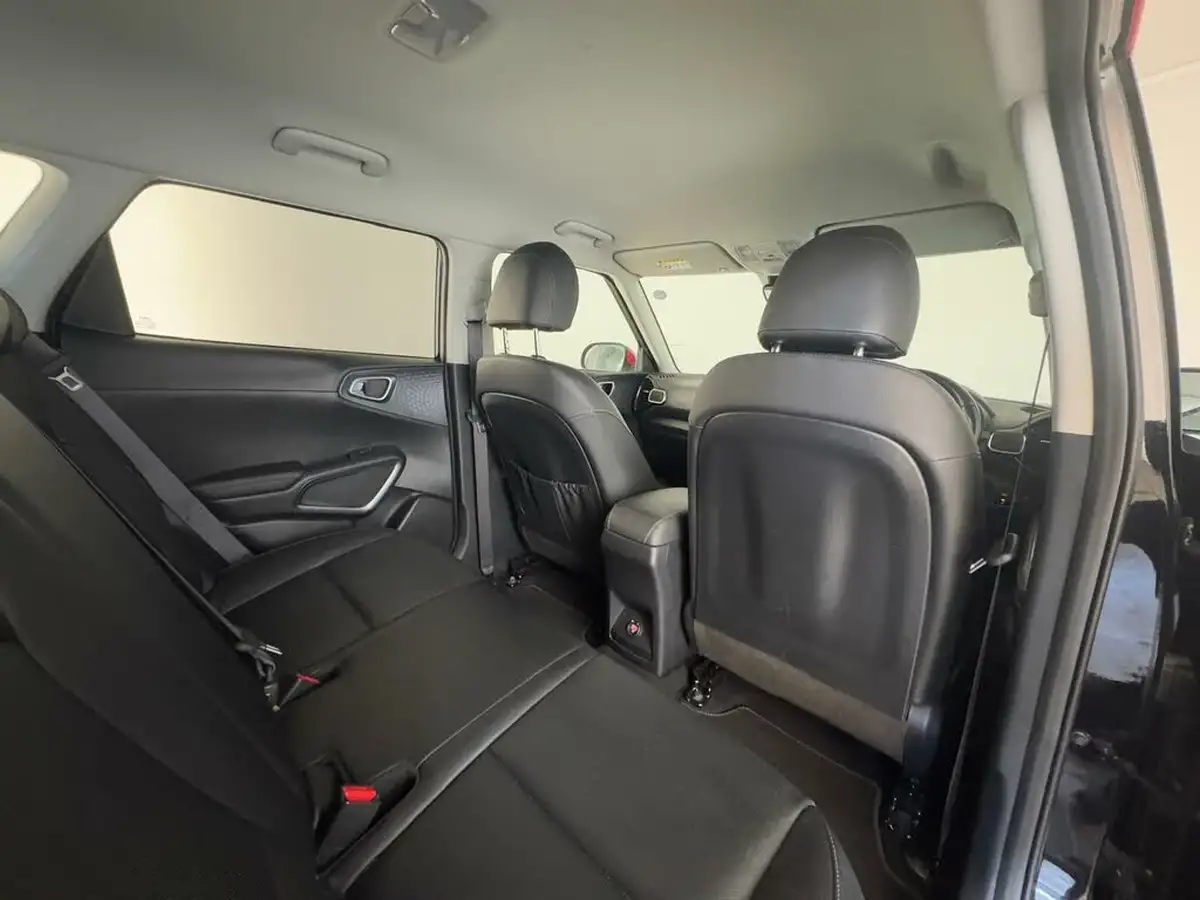2022-kia-soul-ev-maxx-big-15