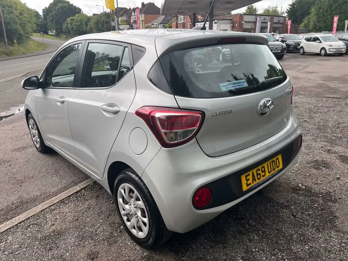 2019-hyundai-i10-10-se-67ps-big-5