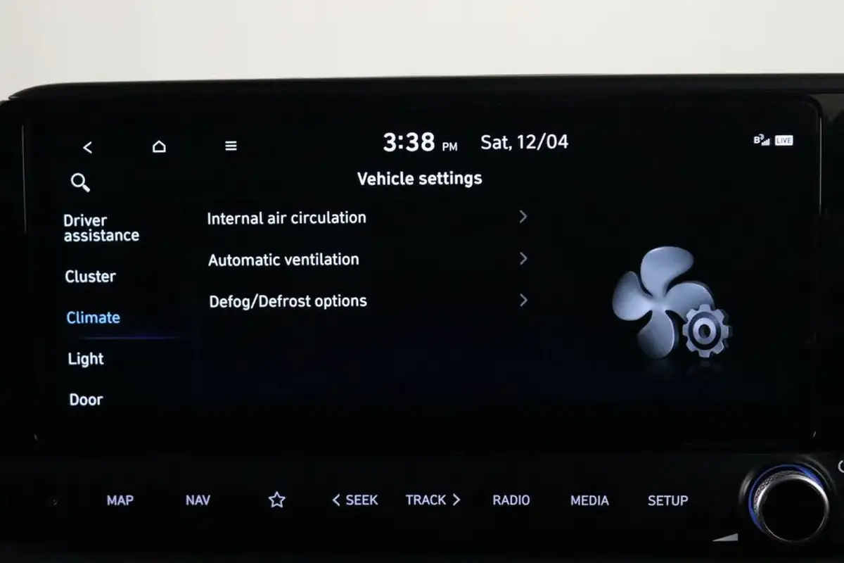2023-hyundai-bayon-10-t-gdi-premium-100ps-dct-big-35