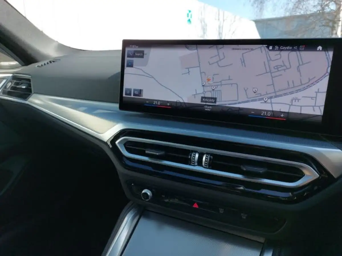 2023-bmw-i4-e-edrive40-m-sport-big-18