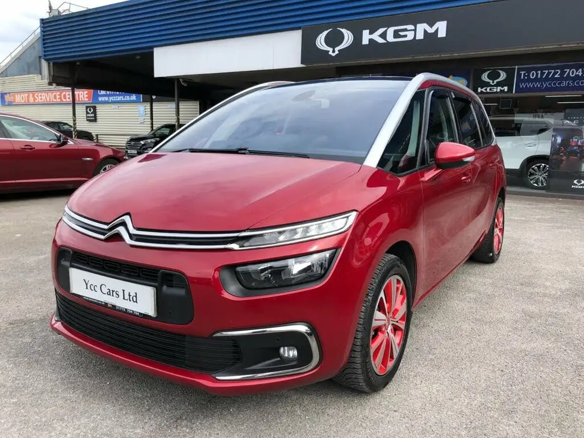 2019-citroen-grand-c4-spacetourer-15bluehdi-feel-big-9