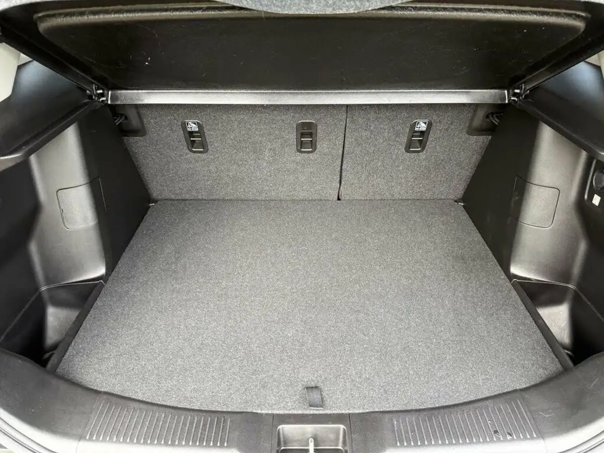 2022-suzuki-s-cross-14-boosterjet-motion-big-36