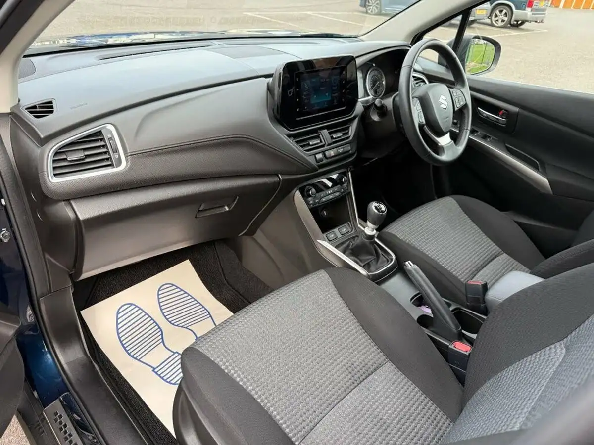 2022-suzuki-s-cross-14-boosterjet-motion-big-8