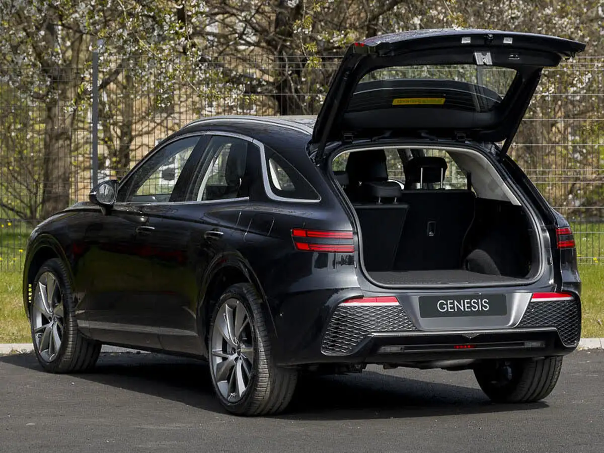 2025-genesis-gv70-22-d-luxury-line-big-10