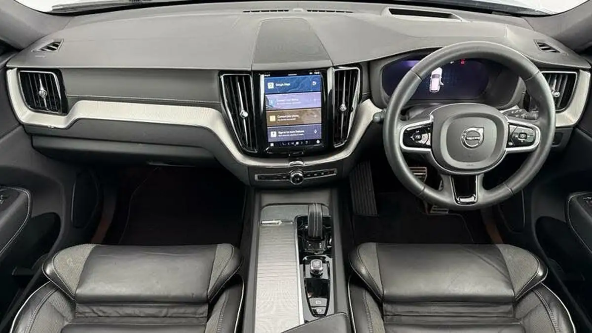 2022-volvo-xc60-20td-b4-r-design-pro-big-7