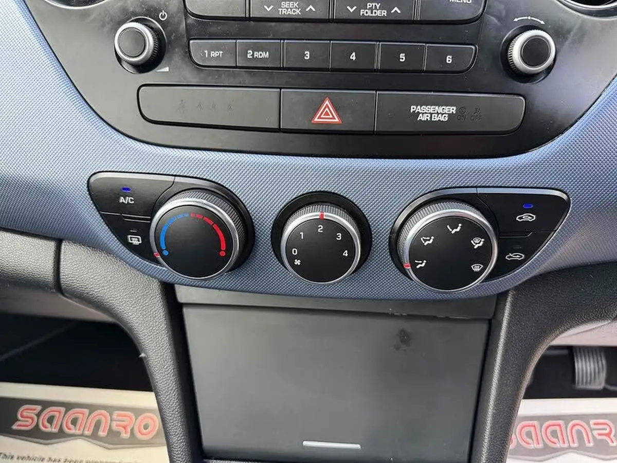 2014-hyundai-i10-12-premium-big-9